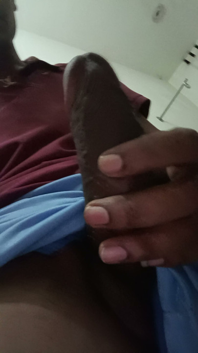 I want to fuck gay people i love girls and gay