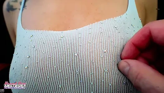 Mercedez - tante semok rambut cokelat lagi asik jilat memek berantakan sampai telan sperma!