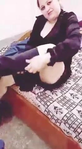 indian bhabhi pissed, indian bhabhi  sex with husband, randi
