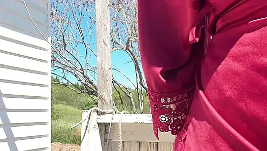 show pussy on the chair outside door