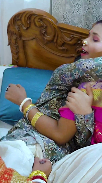 Desi daada sasur kishor bauraani ke saath kattar chudaee poori philm, kattar chudaee, vibhinn prakaar ki seks pojishan, guda maithun, samooh seks, mukh-maithun, | klip 1