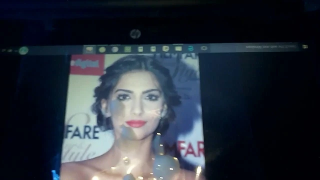 SONAM KAPOOR THICK CUM TRIBUTE
