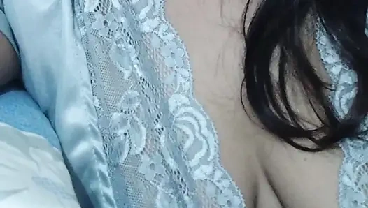 Randi bhabhi chudi salesman se