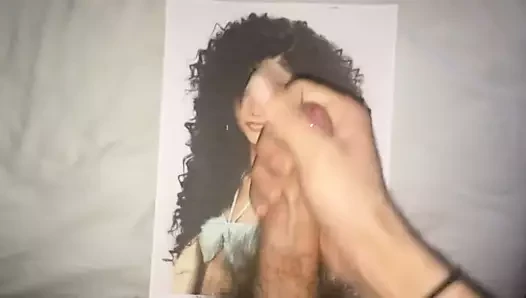 Zendaya Coleman boşalıyor 3
