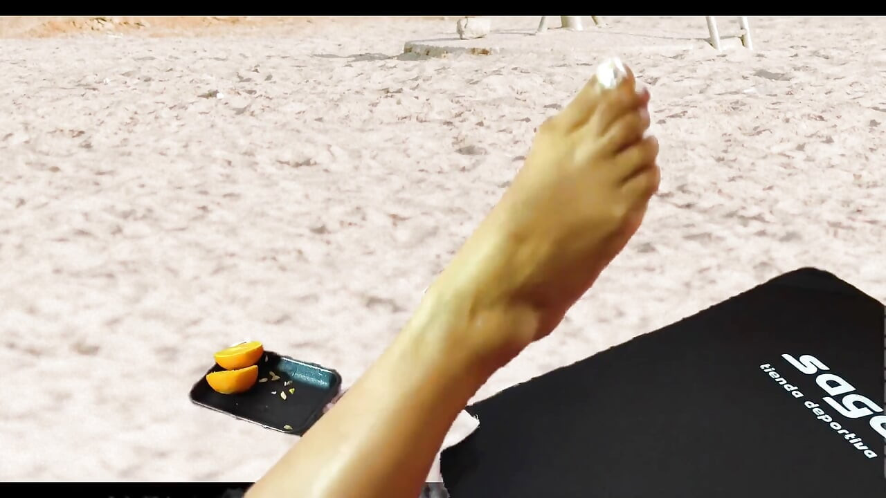 Hot Beach with Garabas and Olga