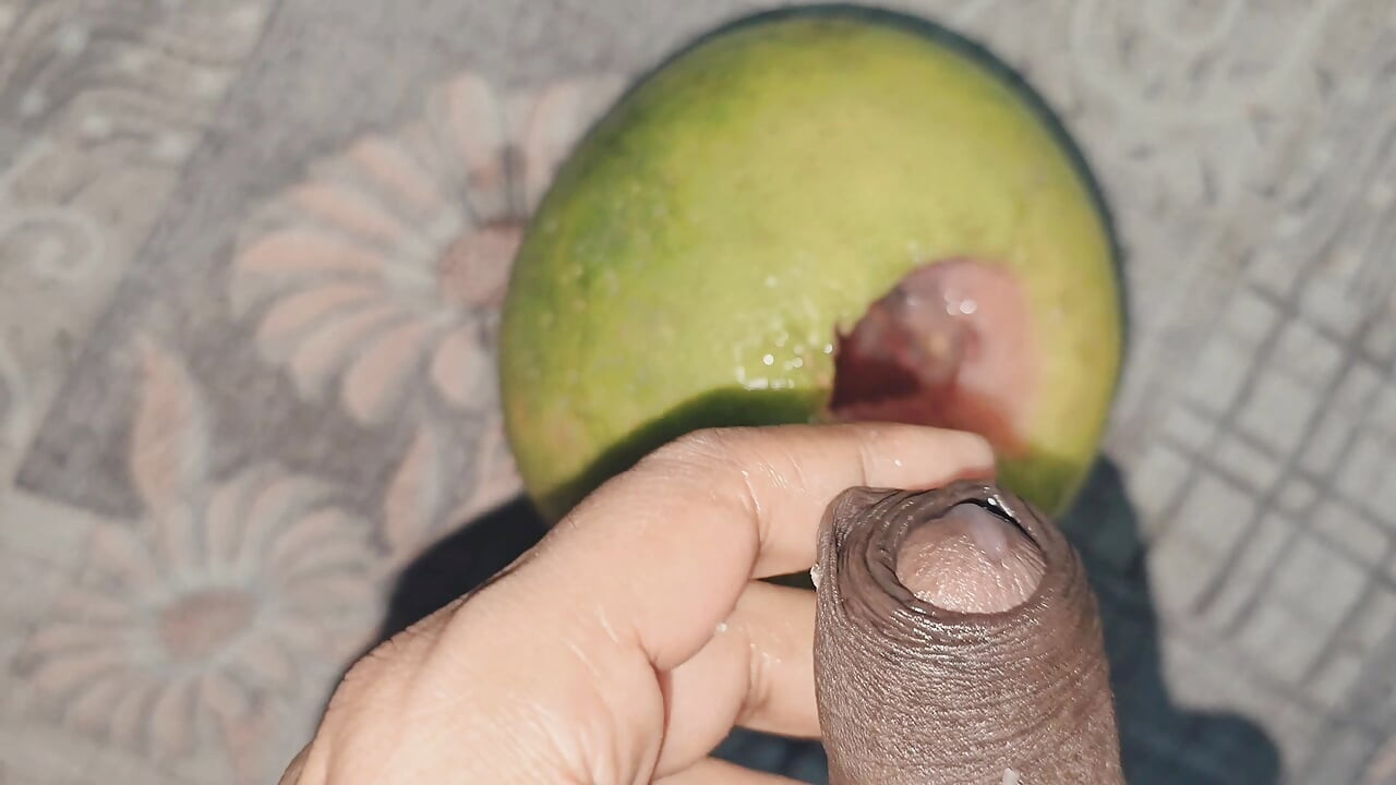 A Horny Fit  Guy Dig a Juicy Melon Badly, Made It's hole lose . Huge  Moaning  Until Cum On It