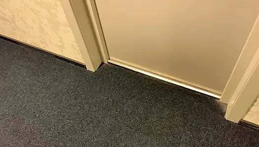 Koca kart oyununda karısının götünü kaybetti