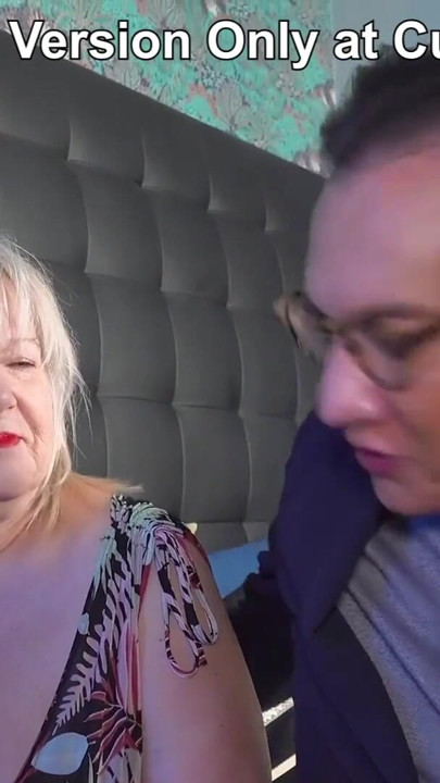 18 éves fasz a 70 éves feleségemnek a Cuckoldestben | Klip 1