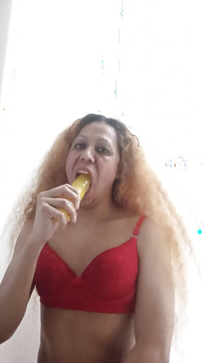 Fetish for natural pubic hair and large clitoris 11