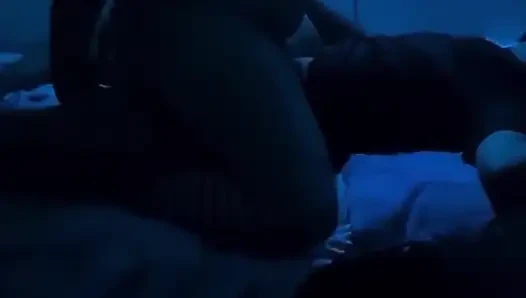 DIESES MÄDCHEN IST VERRÜCKT