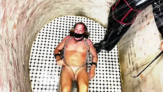 Dominatrix sahibe April - bölüm 2-2