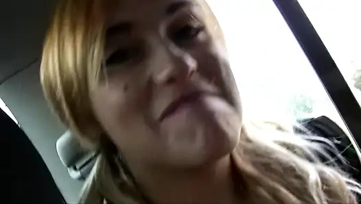 Teen bitch with big ass is picked up for the outdoor beach fuck