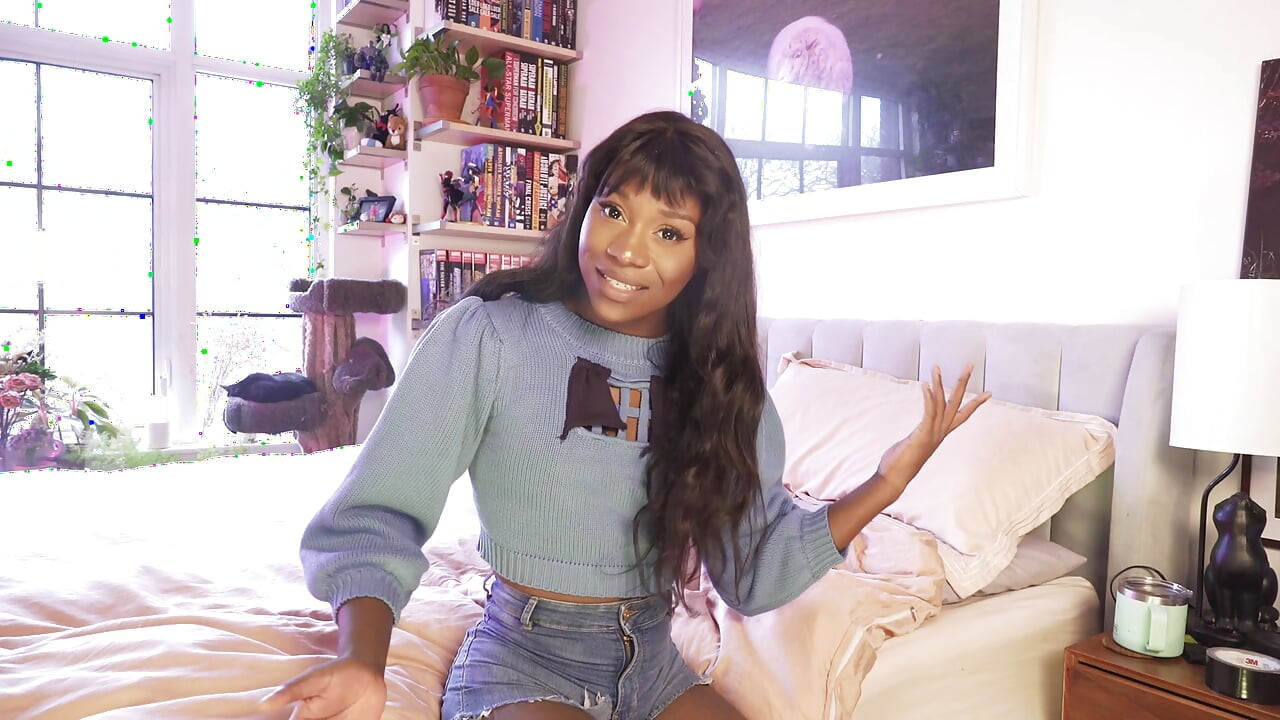 Tuck Tutorial! Trans Girl Vanniall Shows How She Tucks Her Big Dick