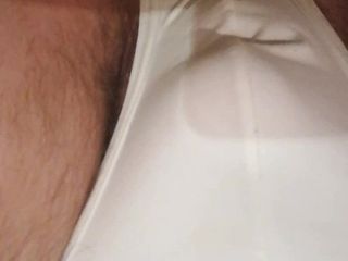 Kencing seluar dalam model garcon putih