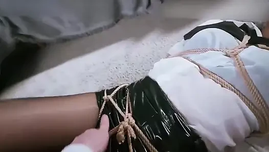 Ms5- vibrator bondage wanita seragam kantoran