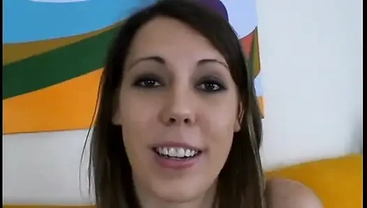Horny stud in pleasure as he enjoys a bj from sexy ass babe