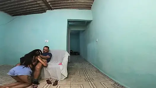 Istri merangkak teman selingkuh dari suaminya