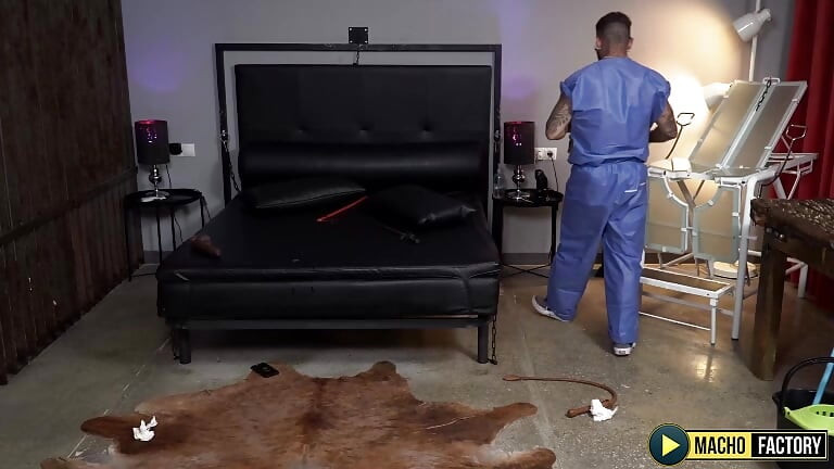 MachoFactory: Bottom John Brachalli Bends Over For Domineering Hunk Viktor Rom