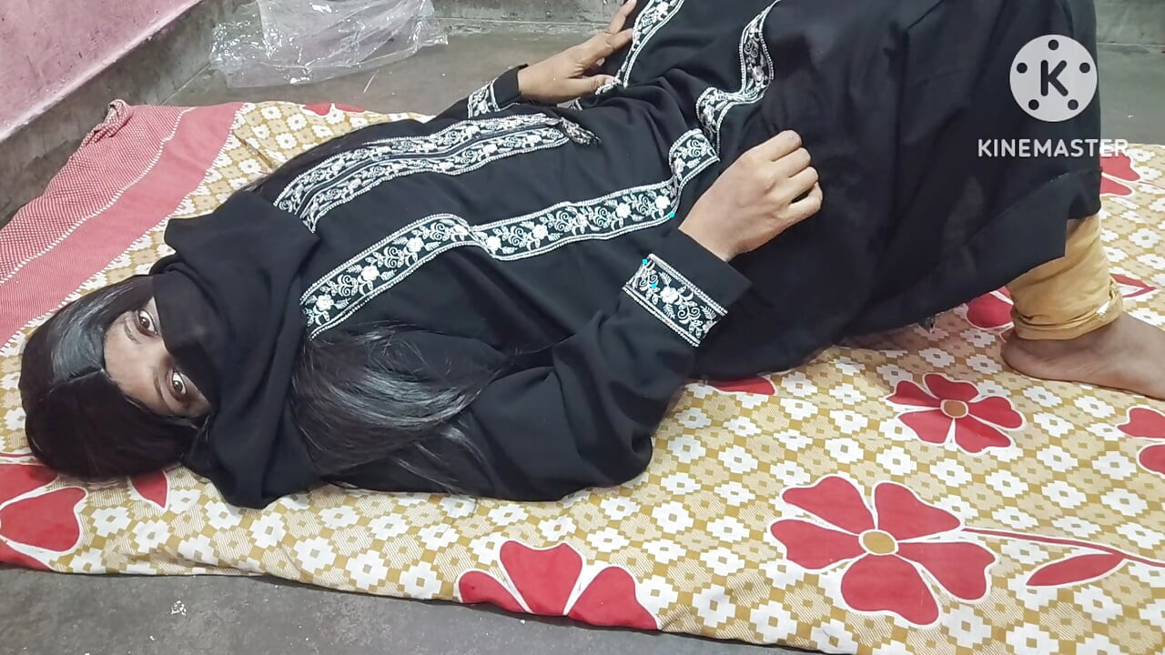 Indian desi village girl tight pussy outdoor xxx video , desi village hot girl sex