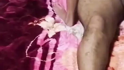 Orgasme erangan keras pasangan Arab