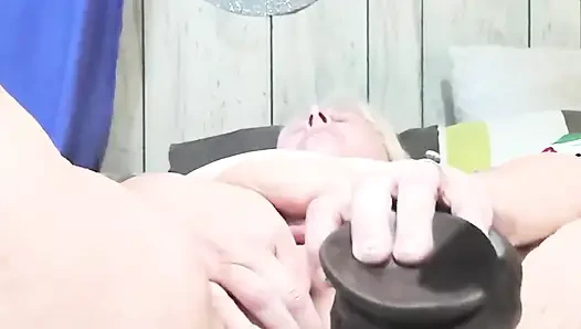 Majikan nakal ini dientot habis-habisan sambil bugil