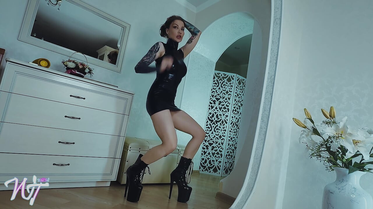 Wild Anal in Latex