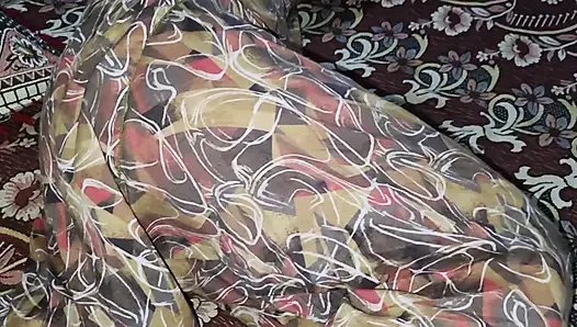 Si cantik langsing usia 20 tahun twerks & pamer pantat besarnya