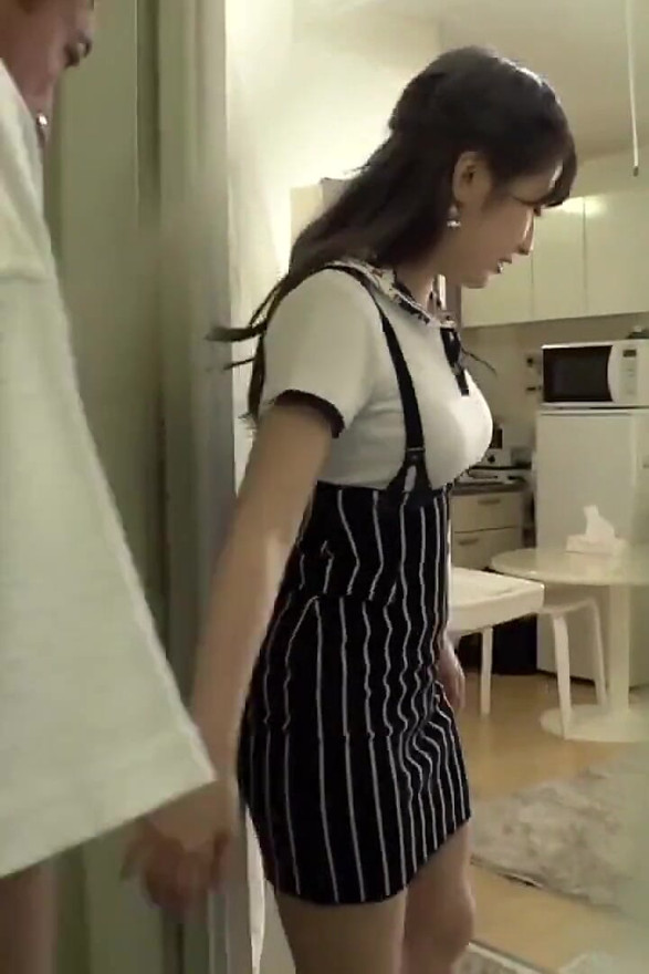 Part 1 greedy and Dirty Girl Eats Virgin Dick with Gusto a Cute Little Pervert with a Beautiful White Skin