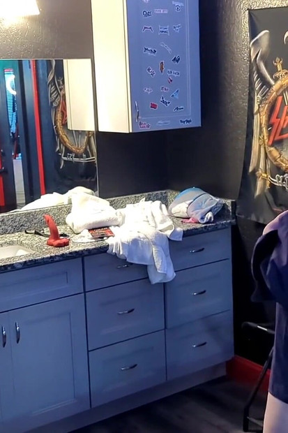 Cô vợ nóng bỏng vẫn như năng lượng sau buổi hẹn hò trên swing tình dục