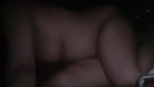 mein schwanz wurde von einem jungen mit dicken titten und einer molligen muschi geschüttelt