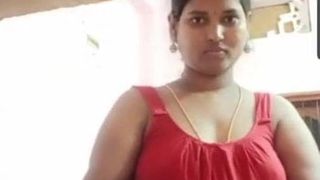 Madurai tamil tia sexy com baby doll com mamilos apontando