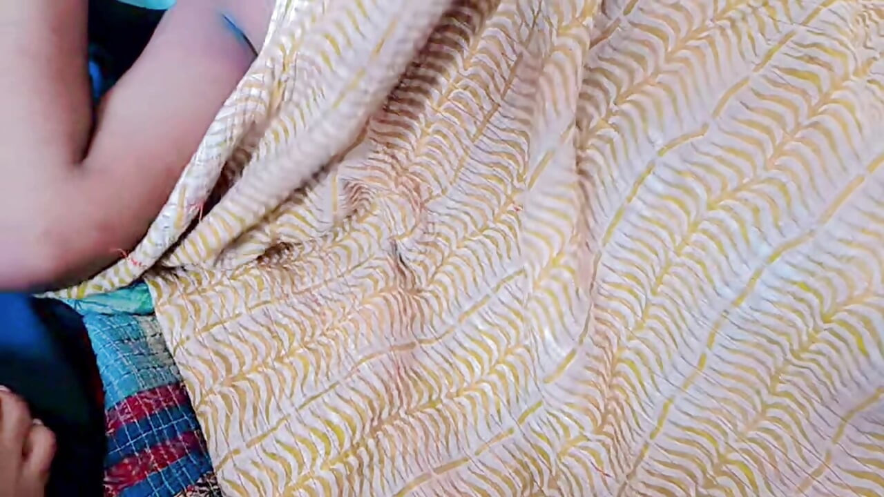 I fucked my stepbrother when we were home alone -black Beauty20