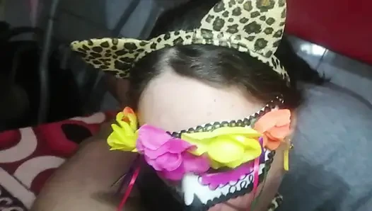Suck, masturbate and suck the balls until they end up in my mouth