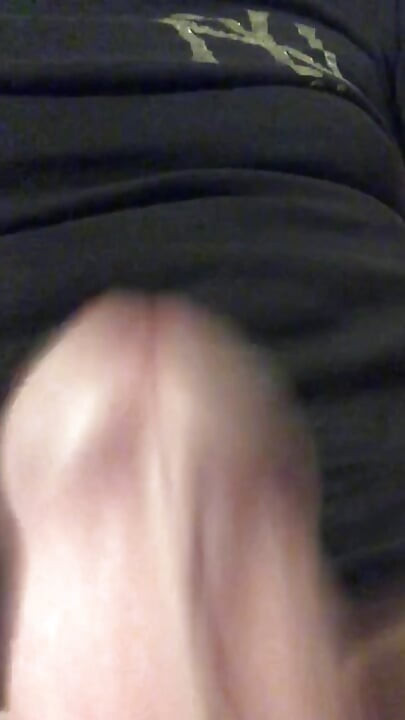 Ladies !! POV of my glans spitting creamy and greasy...
