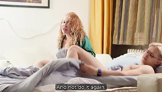 Мачеха делит постель, соблазняет! Пасынок трахает застрявшую милфу!