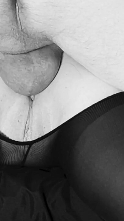 Krocze bez pończochy Sub oklep cipki i tyłek jebanie ze spermą w dupie | Klip 2