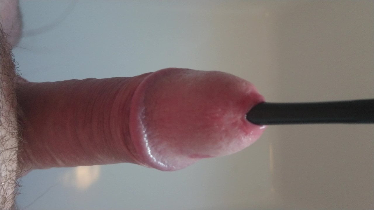 Stretching urethra