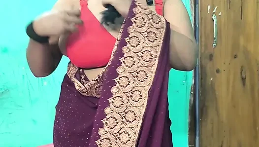 Heißer Desi-Look in Sari, kommen, fühlen sie den charme