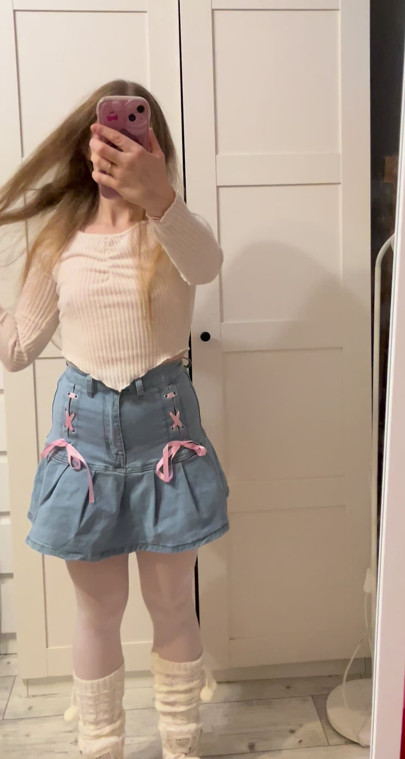 Sweet girl shows her tits