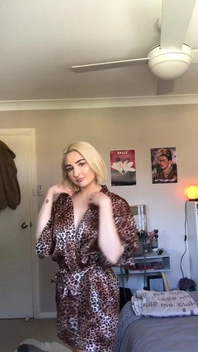 Blonde Quick Strip
