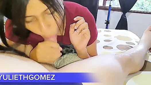 Lonely Stepmother Invites You to Share Her Bed ( Casero Real)