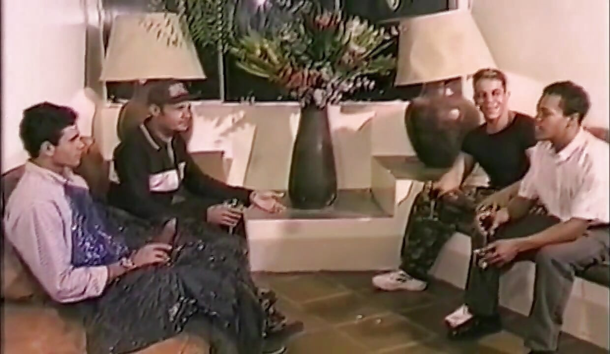 Blindfolded Muscular Hunk Gets Deeply Pounded by Stud