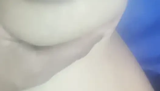 Üvey erkek kardeş üvey üvey kız kardeşini sikiyor