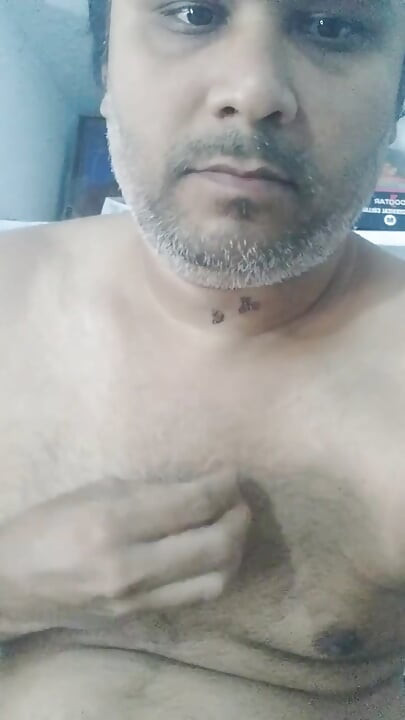 得到一个裸体鸡巴...免费。。