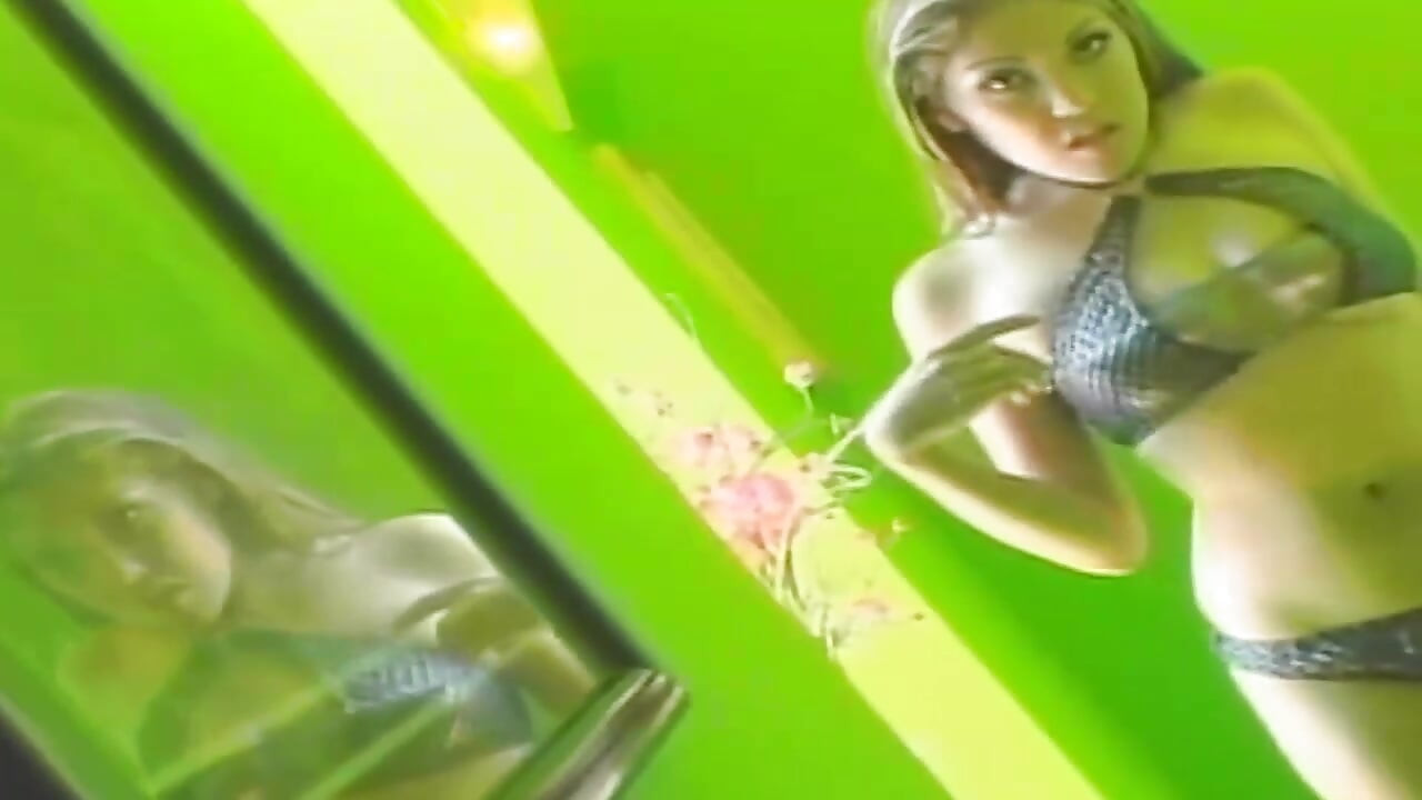 Blonde babe Palce kapiące cipki do pulsujący orgazm
