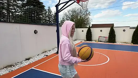 She wanted to throw the ball into the hoop, but it all ended with cum on her ass.