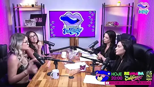 Two Hotties in a Show of Dirty Talk - Bruna Carlos and Luciana Picchi