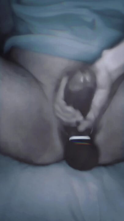 Well-hung, naughty guy goes wild on the couch and cums deliciously.