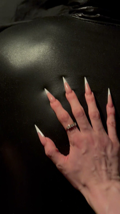Be honest! You are dying to feel my sharp nails on your skin like that! Crawling and scratching until it hurts! Follow my OF!