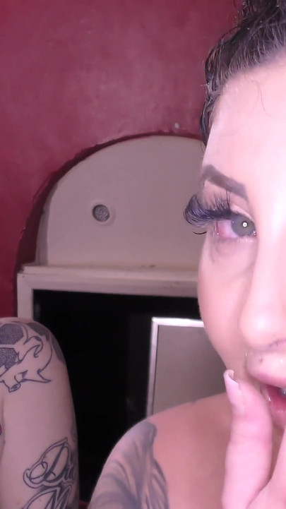 Sex în grup - futai cu Maddison Black și Pixie Peach